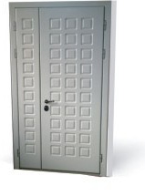 Дверь № 4 после обивки МДФ-панелями